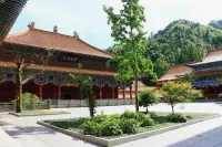 Hangzhou Xingyu Xinwan Homestay Отели рядом с достопримечательностью «Вершина горы Западного Тяньцзяна»