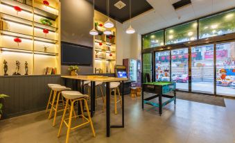 Campanile Hotel(Wuhan Huanghelou,Fuxing Road Metro Station)