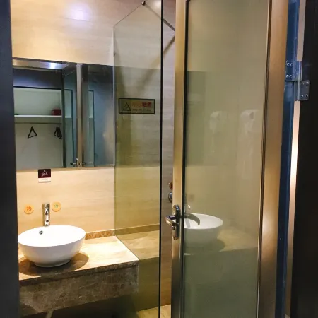 Flying  Hotel