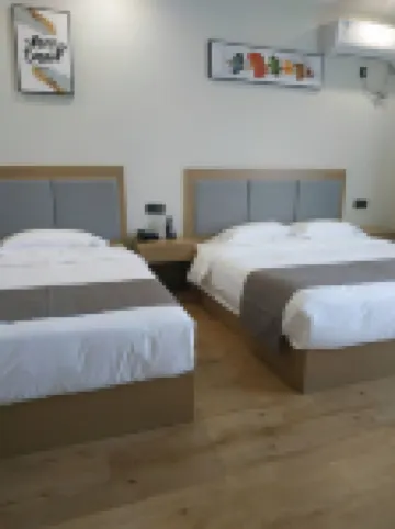 Changxing Yuetu Hotel (Taihu Longzhimeng Branch) Hotels near Longemont Animal World