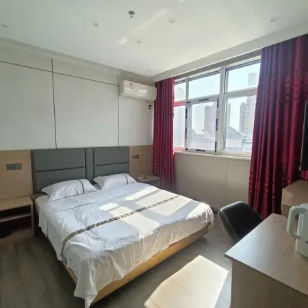 Yujun Hotel