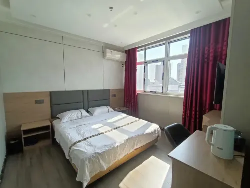 Yujun Hotel