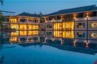 Home Master Hotels in Menghai