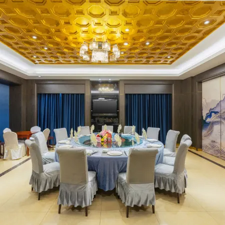 Longxing International Hotel