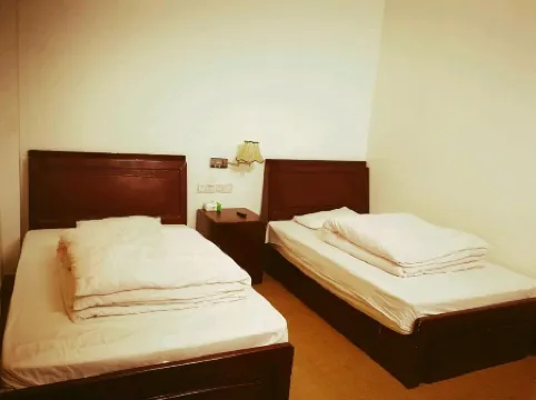 Lufeng Hongxing Hotel