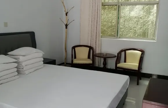 神靈寨農家8號院