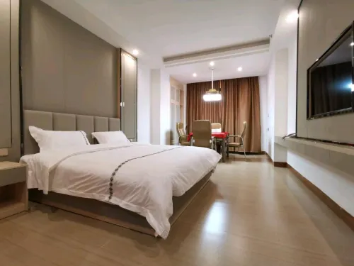 Lianjiang Red Orange Hotel