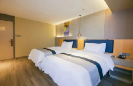Home Inn Suobai Yun (Yantai Railway Station South Street Store)