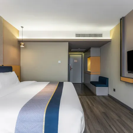 Honeycomb Bons Cloud Hotel (Hanchuan Renmin Avenue Aolin Xindu Branch)