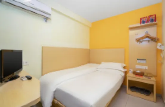 Bafang Select Hotel (Shipai Lifeng Plaza store) โรงแรมในดองกวน