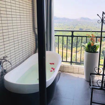 Lizhong Apartment