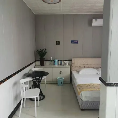 Jiaxiang Yayi Business Hotel
