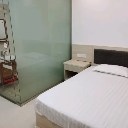Yingzhou Hotel