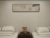 wanglaoerwenquan Hotels in Yuexi