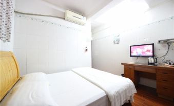 Nanning Jiaren Theme Hotel (Guangxi Medical University No.2 Affiliated Hospital Zoo Shop)