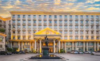 Buckingham Palace Hotel