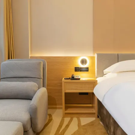 Celebrity XiangYang Hotel