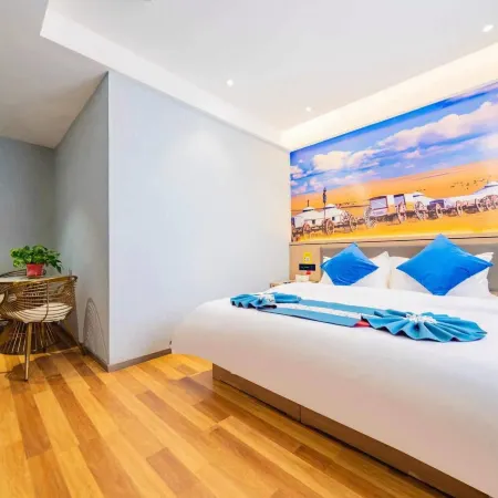 Yijia Hotel (Alashan High-tech Industrial Development Zone Government Branch)