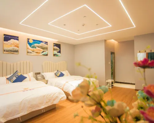 Huayi Hotel Hotels in Qujing