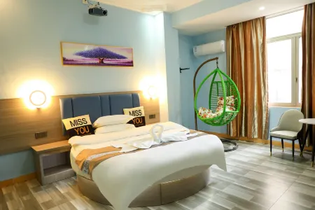 Aste Qinglu Apartment