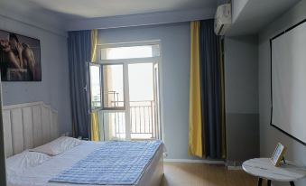Huansu Seaview Apartment (Yingkou Leyuquan Carrefour Shop)