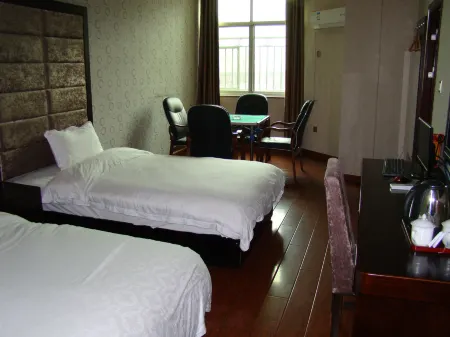 Yanling Fangyuan Hotel Отели рядом с достопримечательностью «Red Army Slogan Museum»