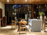 Home Master Hotels in Menghai