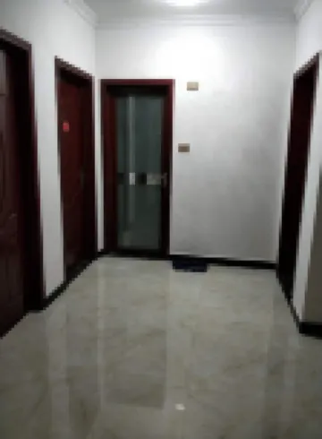 Lingbao Chengdong Xinyi Hotel
