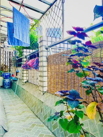 Only Cafe and Backpacker