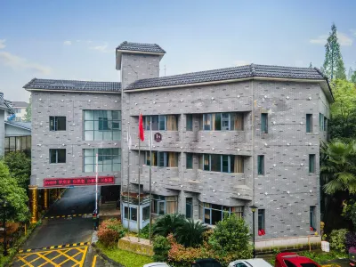 Xinda Hotel Yichun otelleri