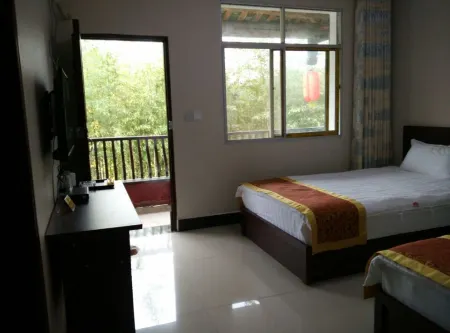 Jiaan Hotel Отели рядом с достопримечательностью «Zhaohua Ancient City»