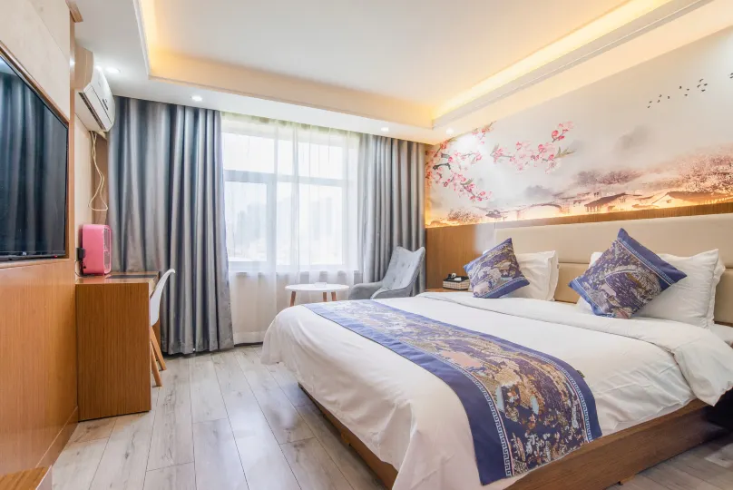 Lanzhou Qianyu Yicheng Shangpin Hotel
