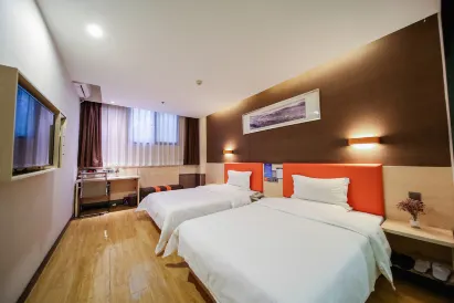 7 Days Premium Hotel