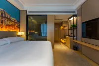 Vienna International Hotel (Nanchang West Railway Station Honggutan University Town) Hotel in zona Nanchang Hangkong University International Cooperation and Exchanges Office
