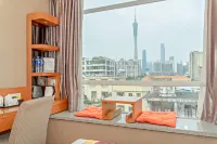 The Royal Garden Hotel Guangzhou 広州のホテル