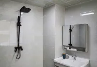 Peizan Yuge Homestay (Huanglong Jiuzhai High-Speed Railway Station) - Inns