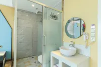 Xingyi Wei'ai Hotel (Menglecheng People's Hospital) - Esports