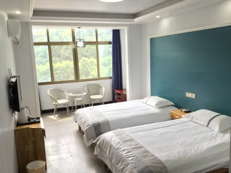 Yuexi Lvfuyuan Farm Stay Отели рядом с достопримечательностью «Rainbow Waterfall Scenic Spot In The Dabie Mountains»