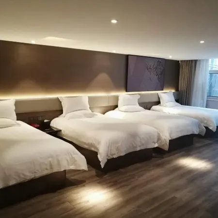 IU Hotel (Qufu Kongmiao South Gate Street)