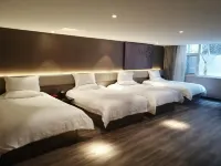 IU Hotel (Qufu Kongmiao South Gate Street) - balkon