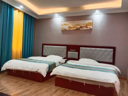 Longquan Business Hotel