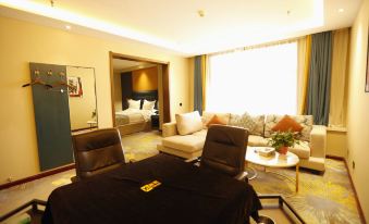 Runtai International Hotel - Housity