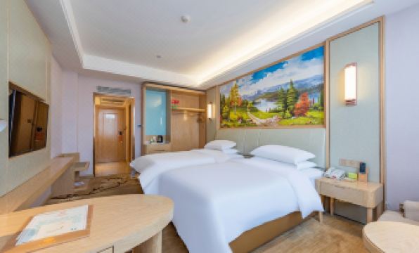 Vienna Hotel (Xinji TV Tower)