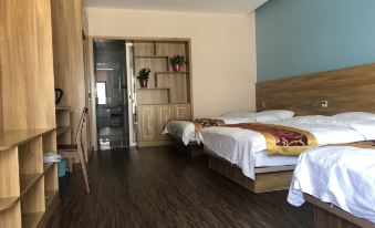 Dongtai Huayue Forest B&B