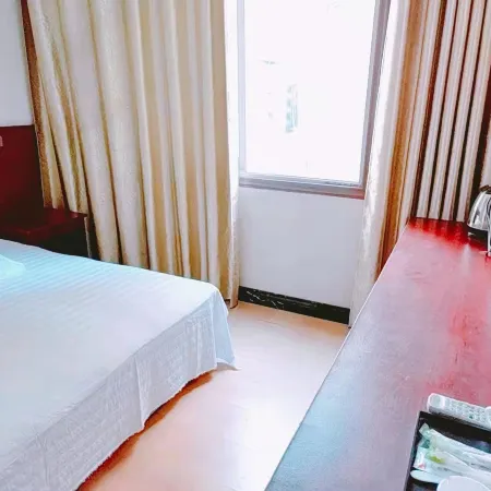 Hunchun Guobing Hotel