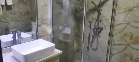 Yijinge Hotel (Lintao County Government)