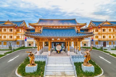 Ethnic International Garden Hotel