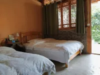 Xiangmo Youth Hostel Hotels in Jianchuan County