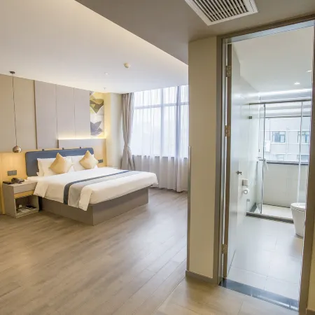 Homeinn Selected Hotel (Feng County Jiefang East Road Lao Dongguan Pedestrian Street)