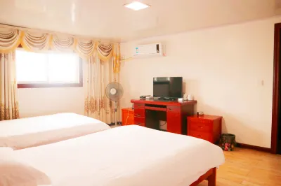 Yue Ping Villa